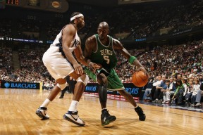 kaiyun-数据复盘：上海海港季后赛对阵上海海港，武磊效率值爆表